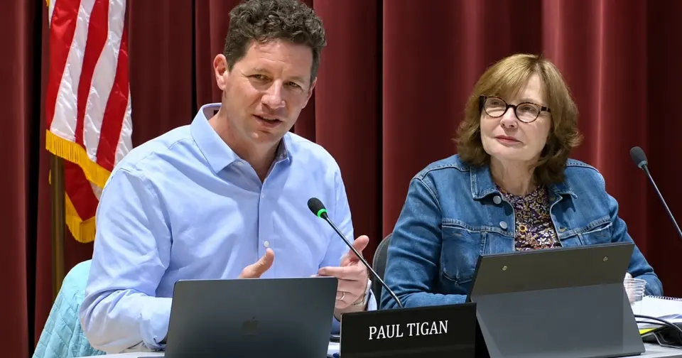 Salem Bans Data Center NDAs, Tightens Rules on Secret Deals